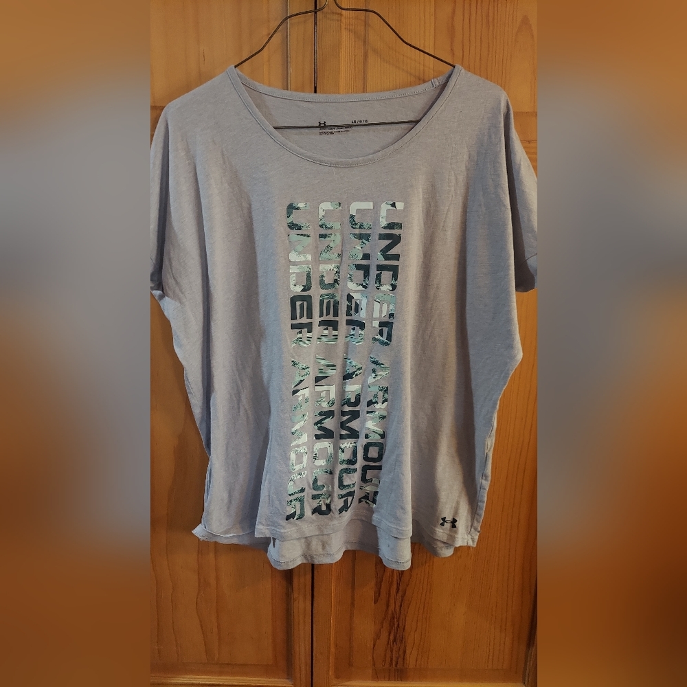 Womens Under Armour Tshirt